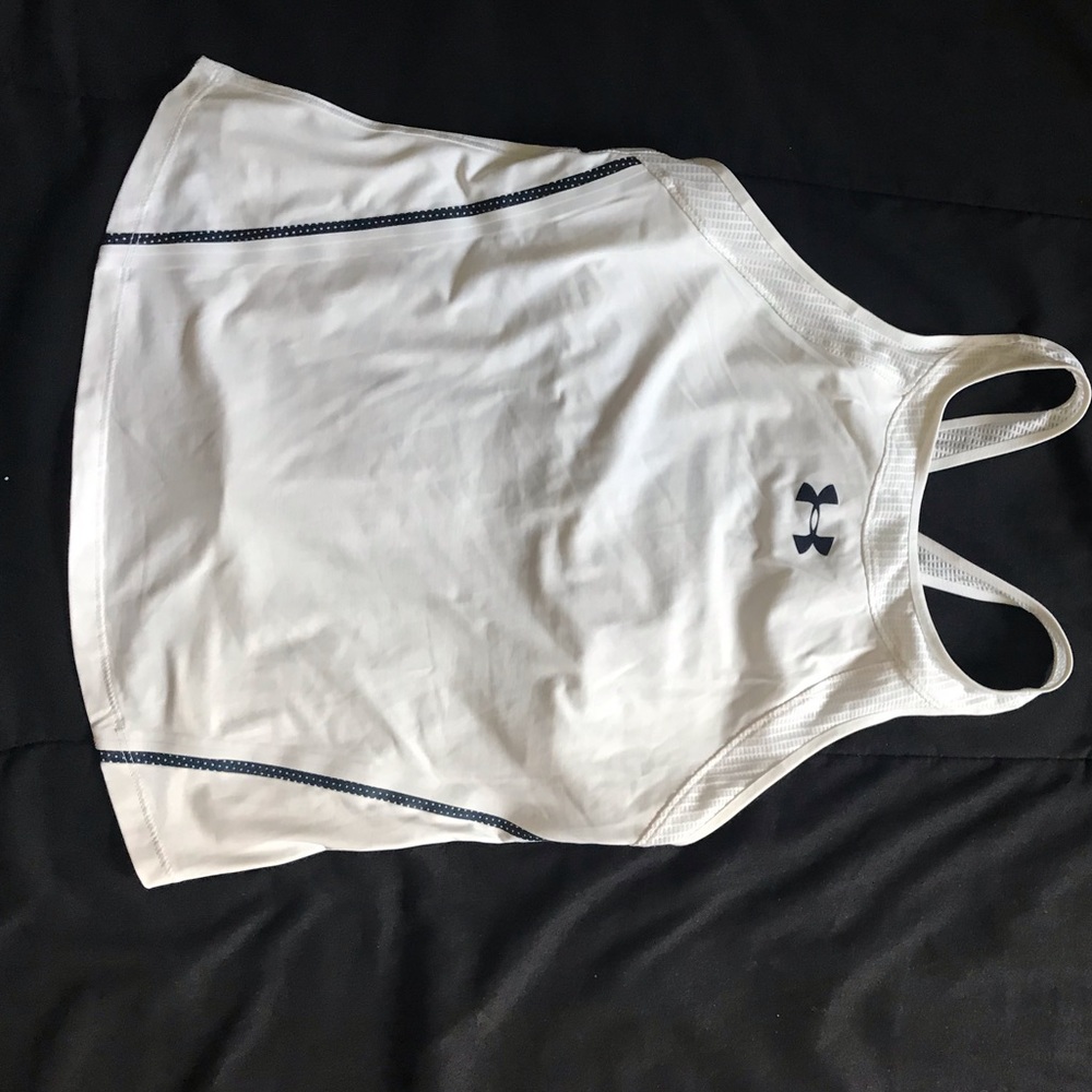 UNDERARMOUR WHITE TOP WOMENS SMALL